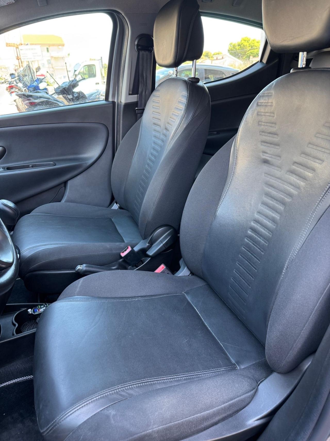 Lancia Ypsilon 1.3 MJT 16V 95 CV 5 porte S&S Platinum