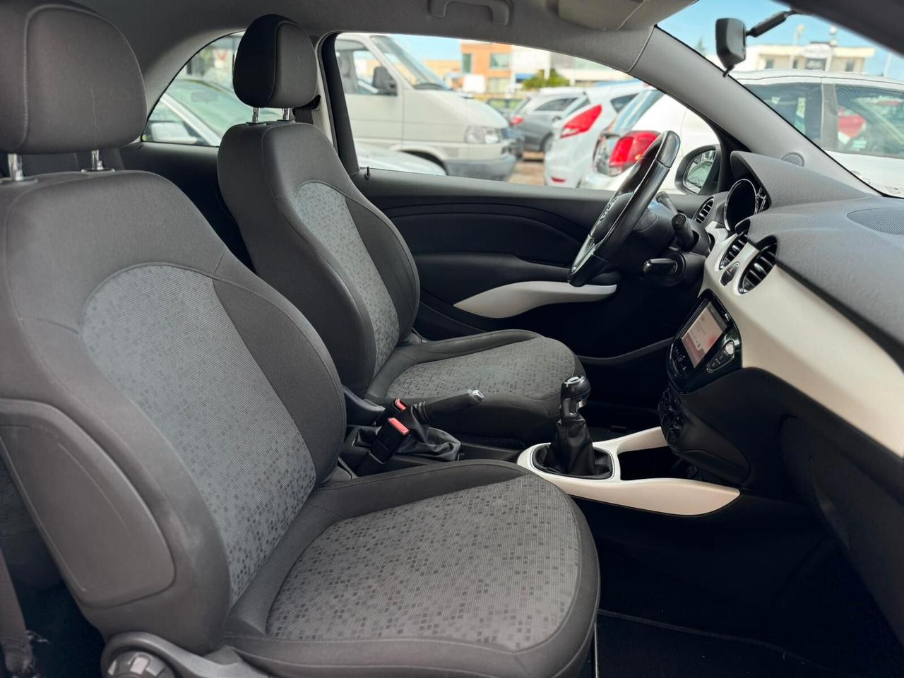 Opel Adam 1.4 87 CV GPL Tech Jam