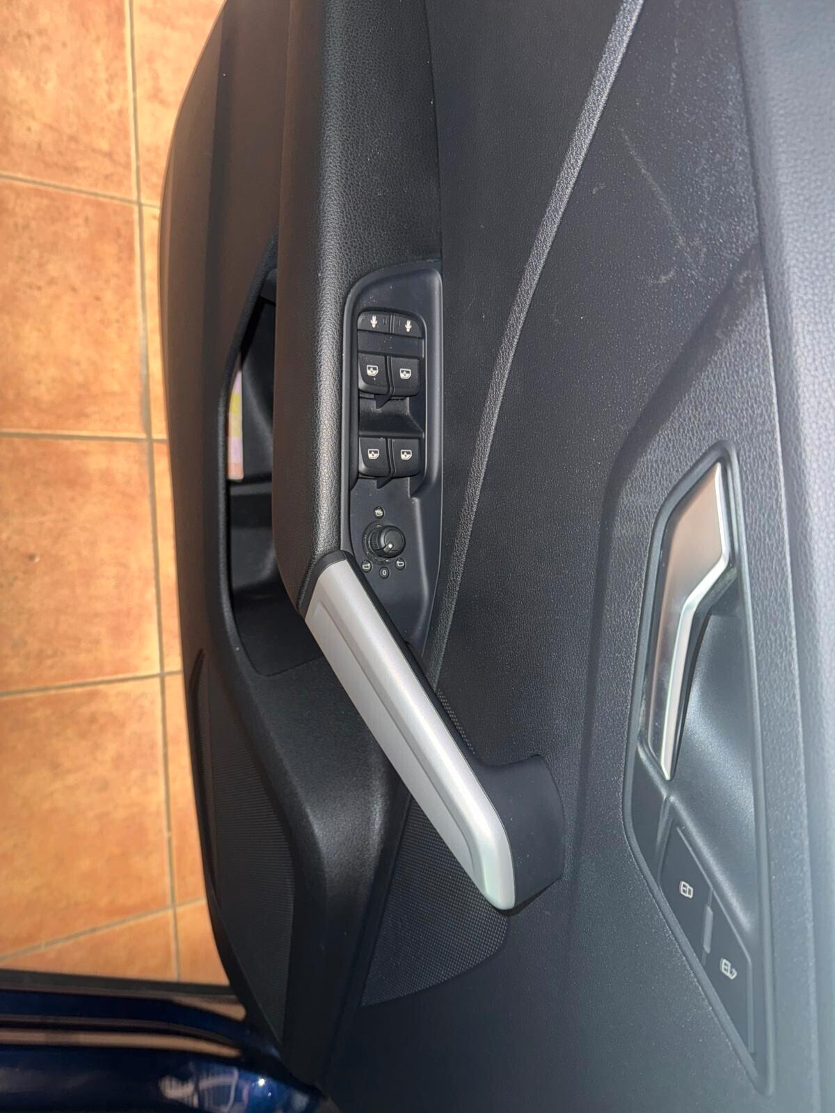 Audi Q2 35 TDI quattro S tronic Admired