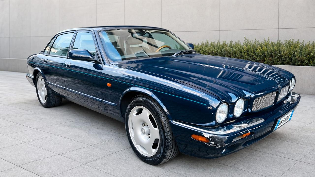 Jaguar XJ 3.2 cat Executive