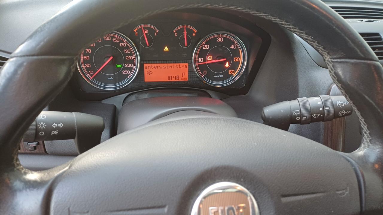 Fiat Croma 1.9 Multijet 16V automatica Emotion cruise control
