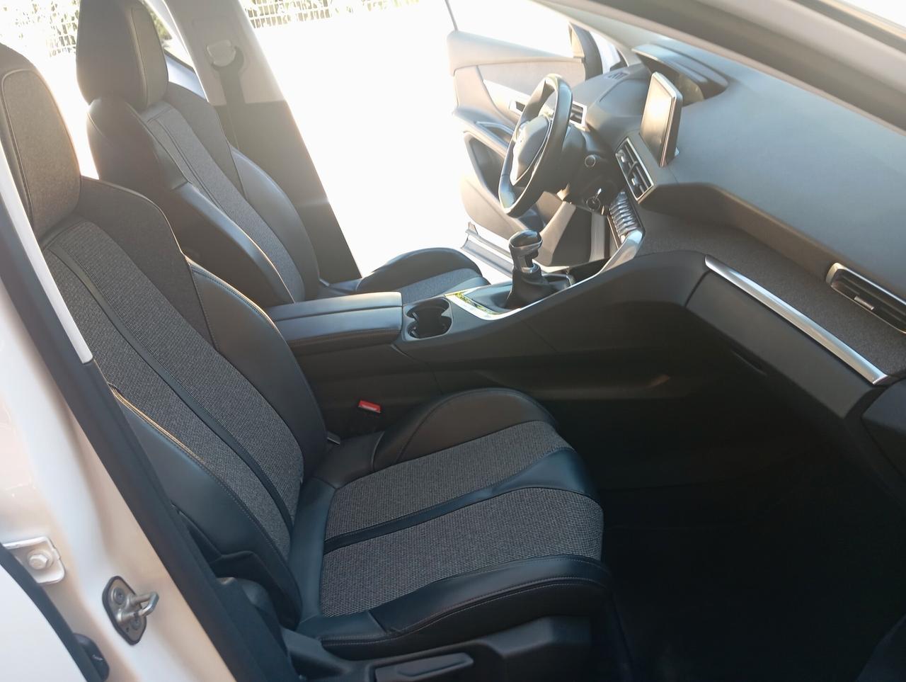 Peugeot 3008 BlueHDi 130 S&S EAT8 Allure
