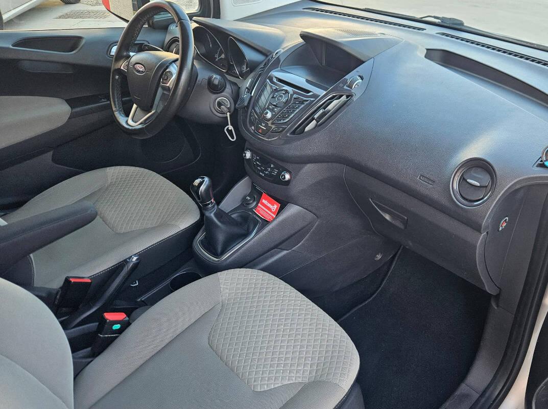 Ford Tourneo Courier 1.5 tdci 95cv titanium E6