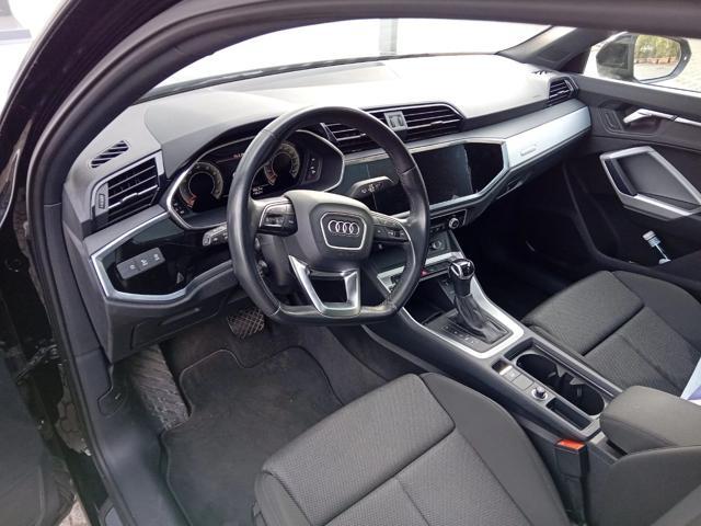 AUDI Q3 45 TFSI quattro S tronic Identity Black S-LINE