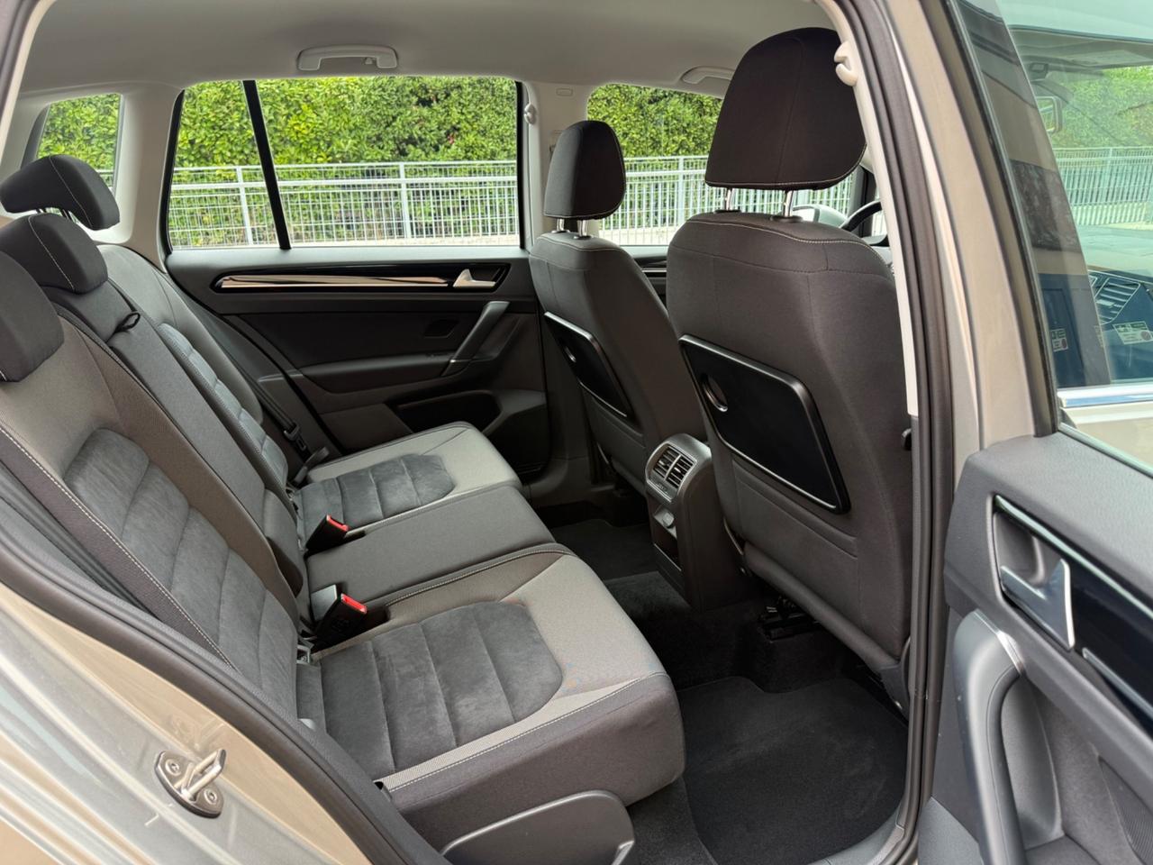 Volkswagen Golf Sportsvan 1.4 TSI Highline BlueMotion Technology
