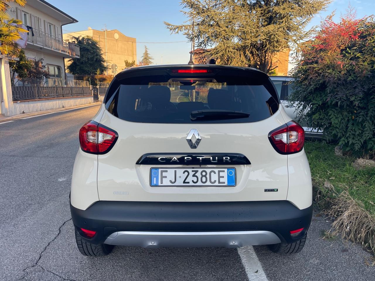 Renault Captur dCi 8V 90 CV EDC Start&Stop Energy Intens