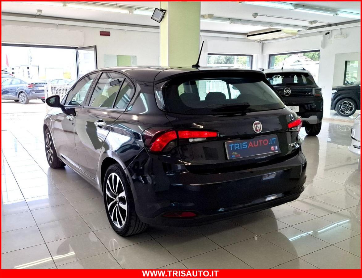 FIAT Tipo 1.4 Lounge 5p (LUCI LED+NAVI)