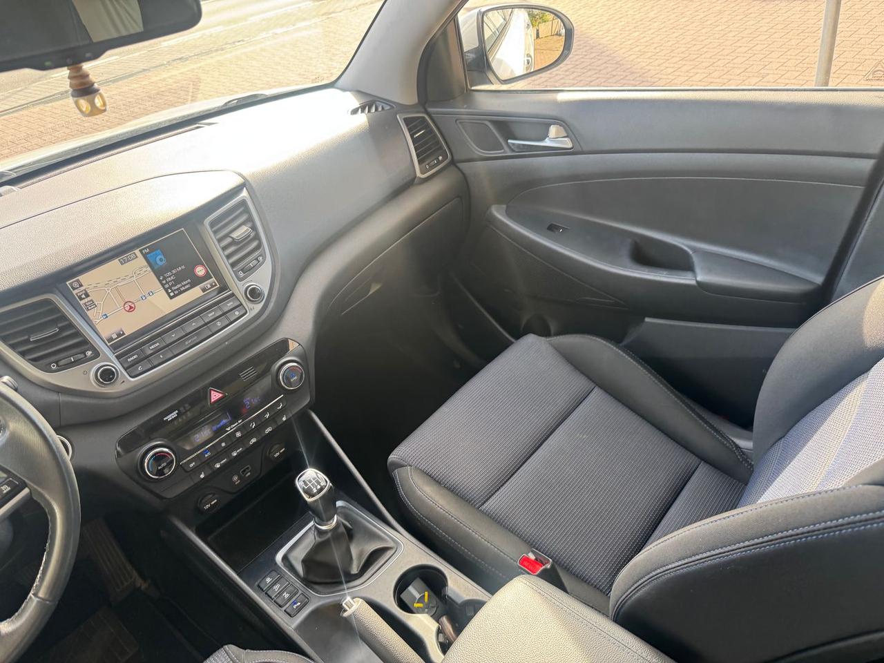 Hyundai Tucson 2.0 CRDI Xpossible TETTUCCIO #50055