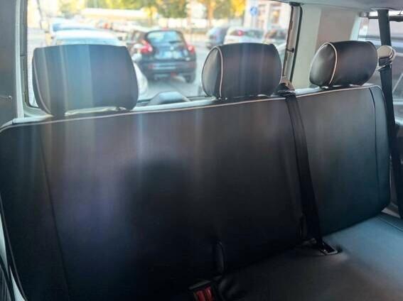 Volkswagen Caravelle/Multivan 2.5 TDI CONFORTLINE P.C.