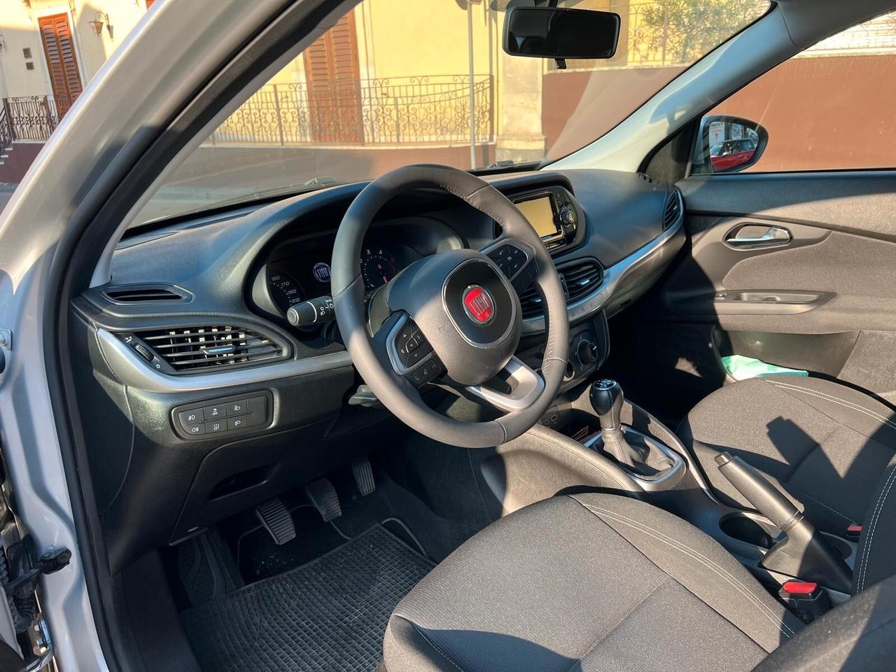 Fiat Tipo 1.3 Mjt S&S 5 porte Easy