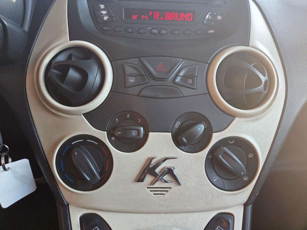 Ford Ka 1.2 8V 69CV Titanium