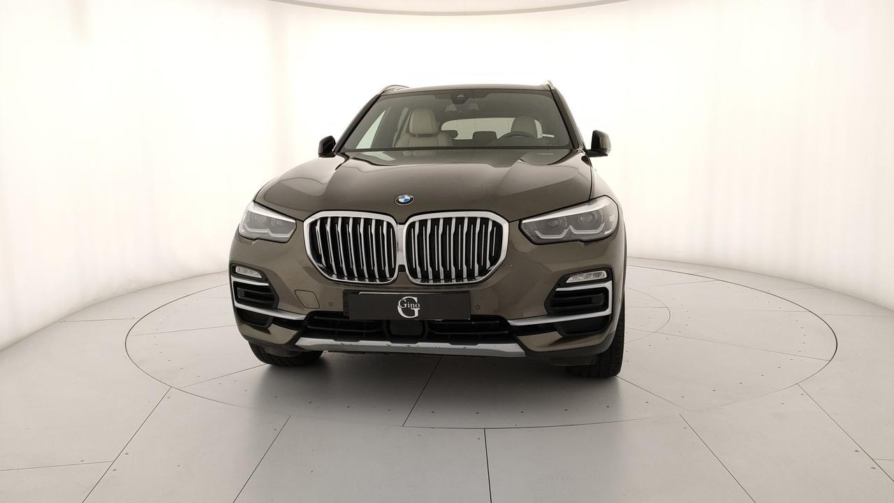 BMW X5 G05 2018 - X5 xdrive25d xLine auto