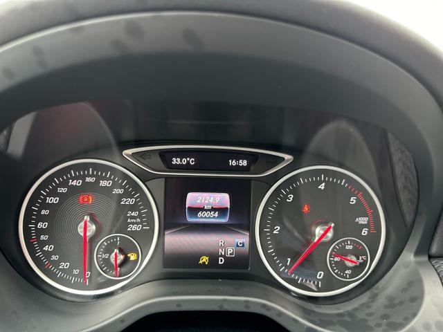 MERCEDES-BENZ A 180 d Automatic Business