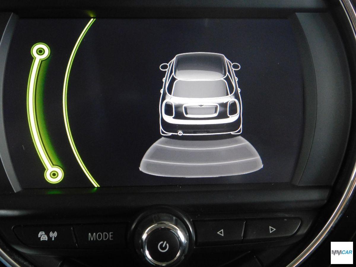 MINI COOPER 5 PORTE HYPE BZ 136CV