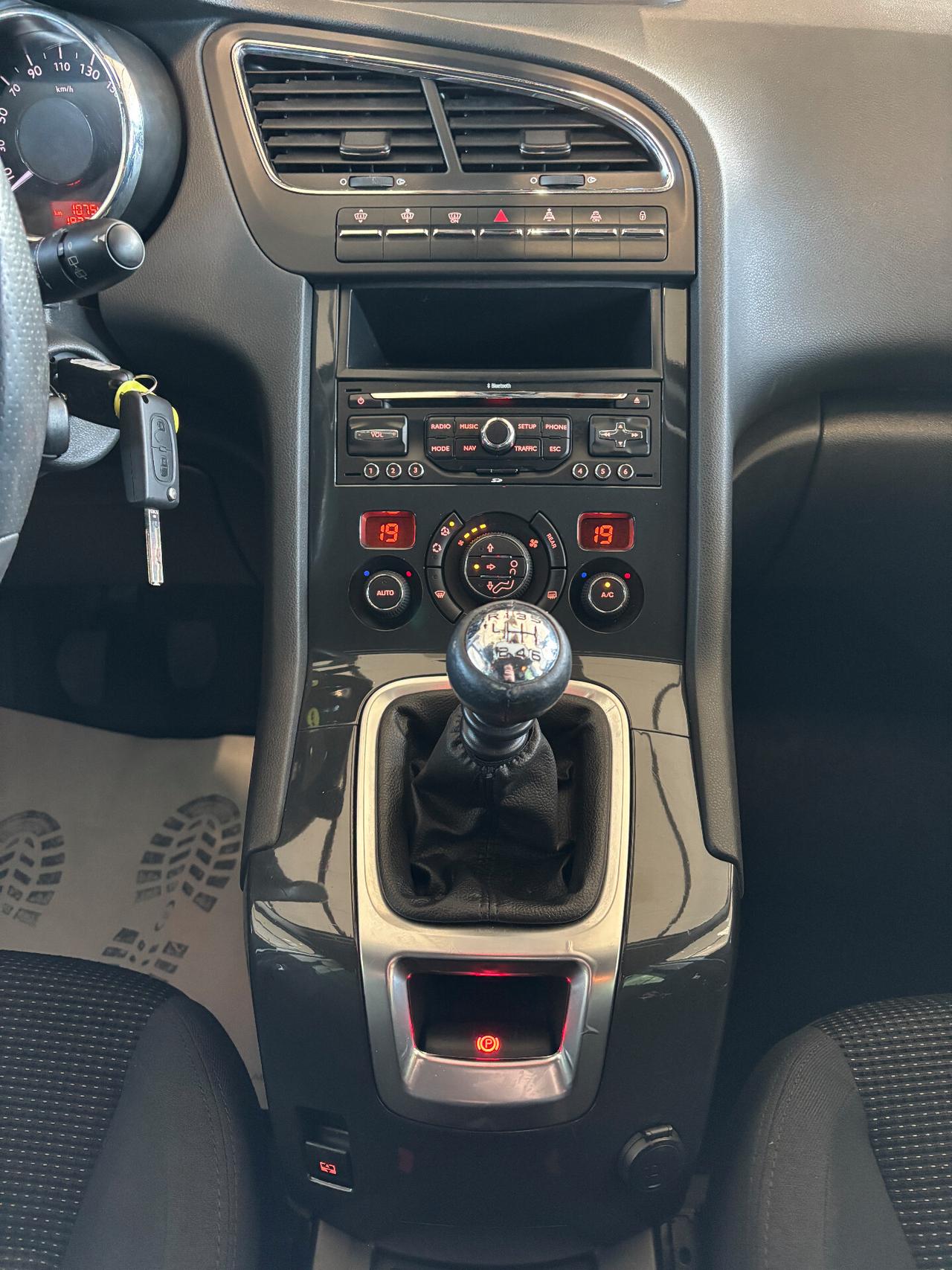 Peugeot 5008 2.0 HDi 110KW 150CV Allure 7 POSTI