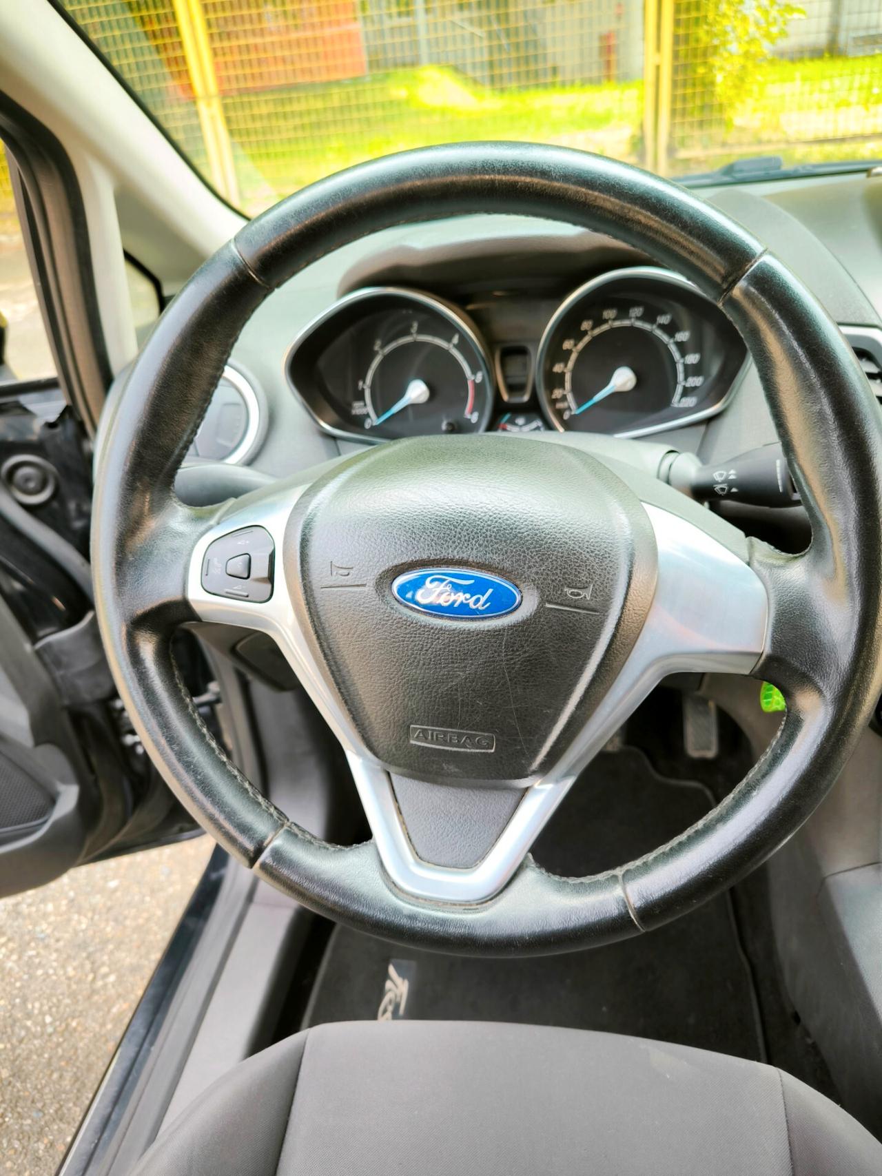 Ford Fiesta 1.5 TDCi 75CV 5 porte Titanium