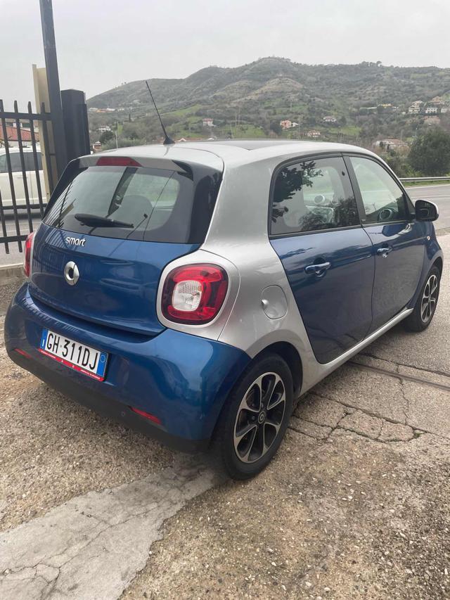 SMART ForFour 70 1.0 Passion