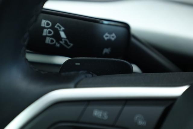 VOLKSWAGEN Golf 1.0 eTSI EVO DSG Life