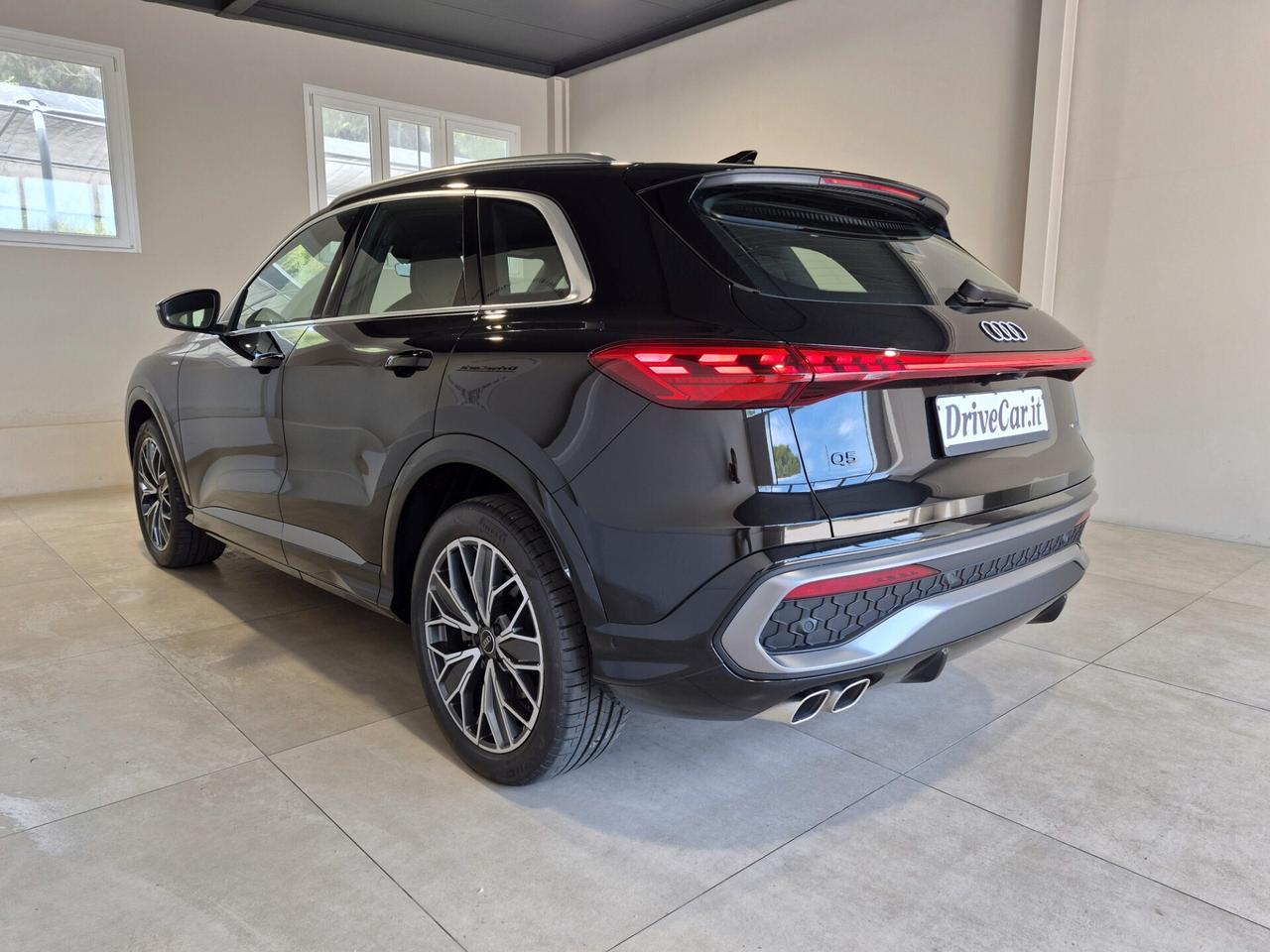 Audi Q5 2.0 TDI MHEV *QUATTRO* S LINE PLUS MATRIX DISPLAY PASS. MMI 360° CARPLAY