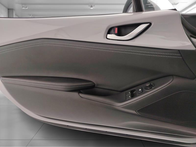 Mazda MX-5 Soft Top 1.5 Skyactiv-G Exclusive-Line Driver Assistance