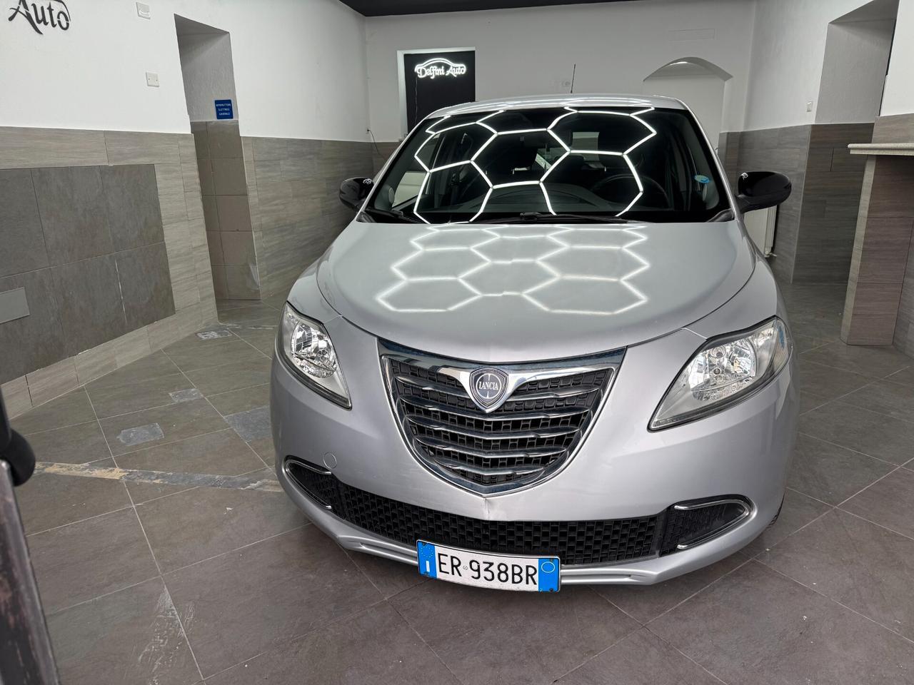 Lancia Ypsilon 1.2 69 CV 5 porte GPL Ecochic Platinum