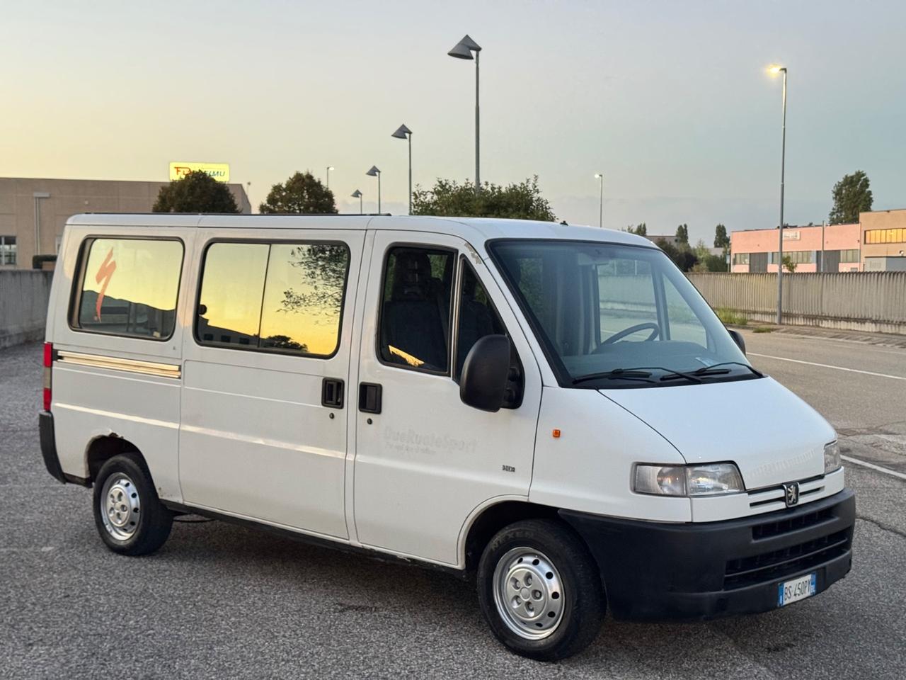 Peugeot Boxer 2.8 HDi 127cv 9 posti