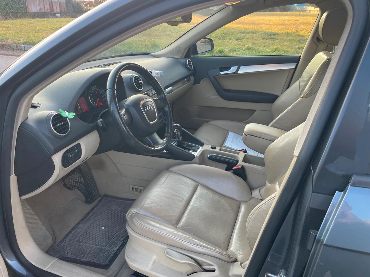 Audi A3 SPB 2.0 16V TDI Ambiente AUTOMATICO