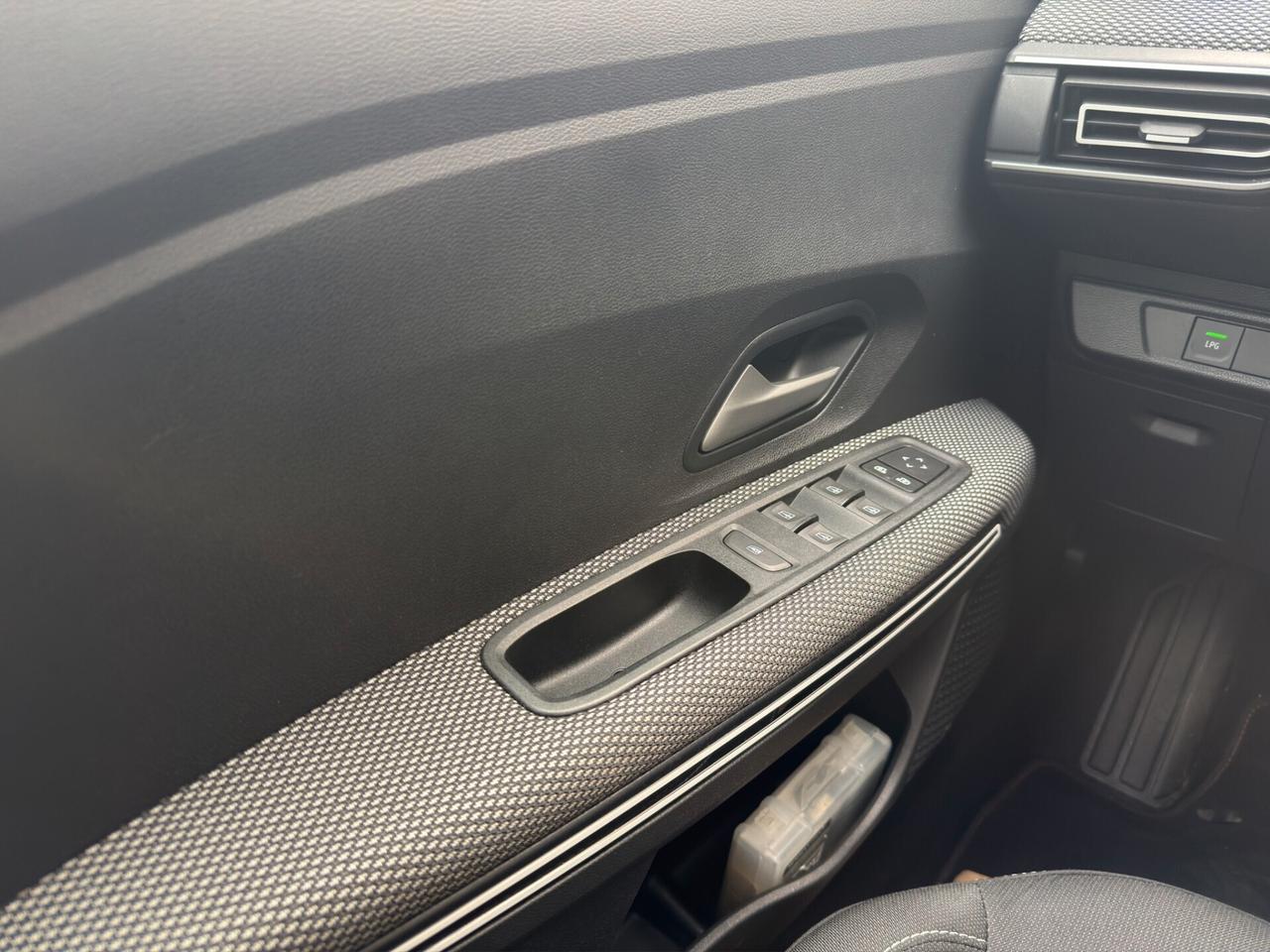 Dacia Jogger 1.0 TCe GPL 100 CV 5 posti Extreme Up