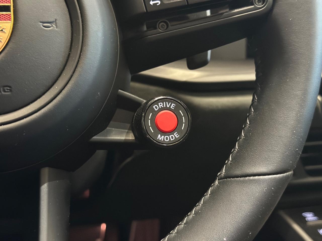 Porsche 911 Coupe 3.6 Carrera 4 GTS auto