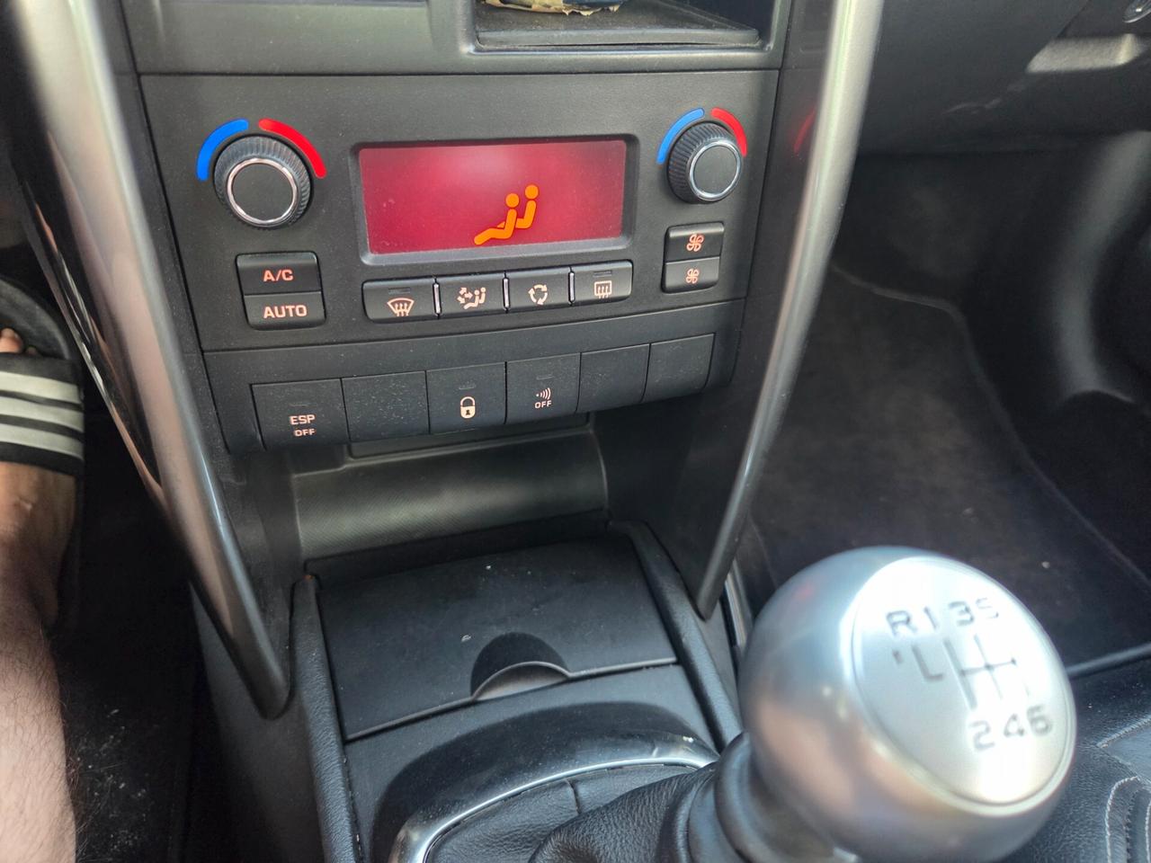 Peugeot 207 1.6 8V HDi 112CV CC Tecno