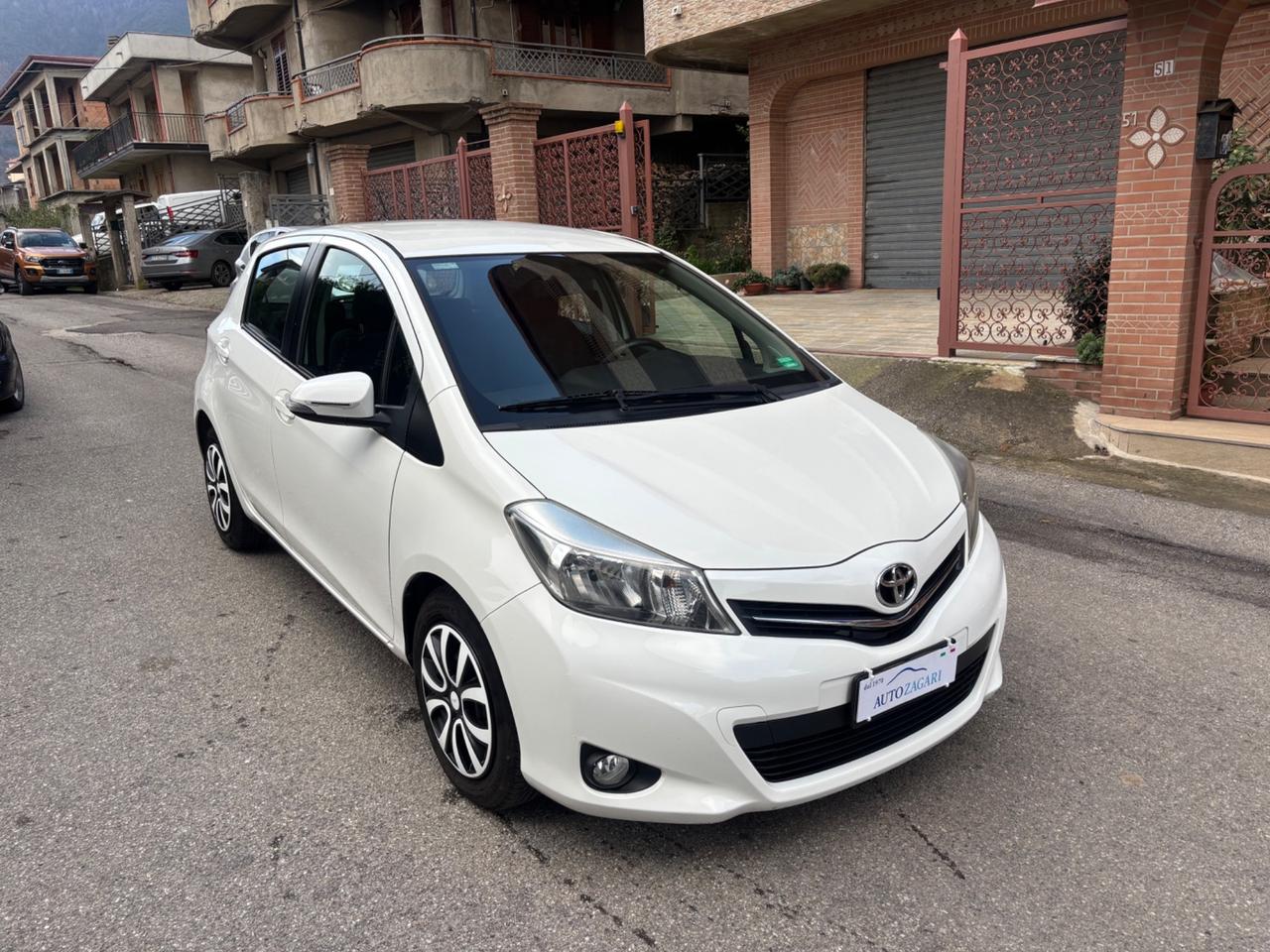 Toyota Yaris 1.4 D-4D 5 porte Lounge