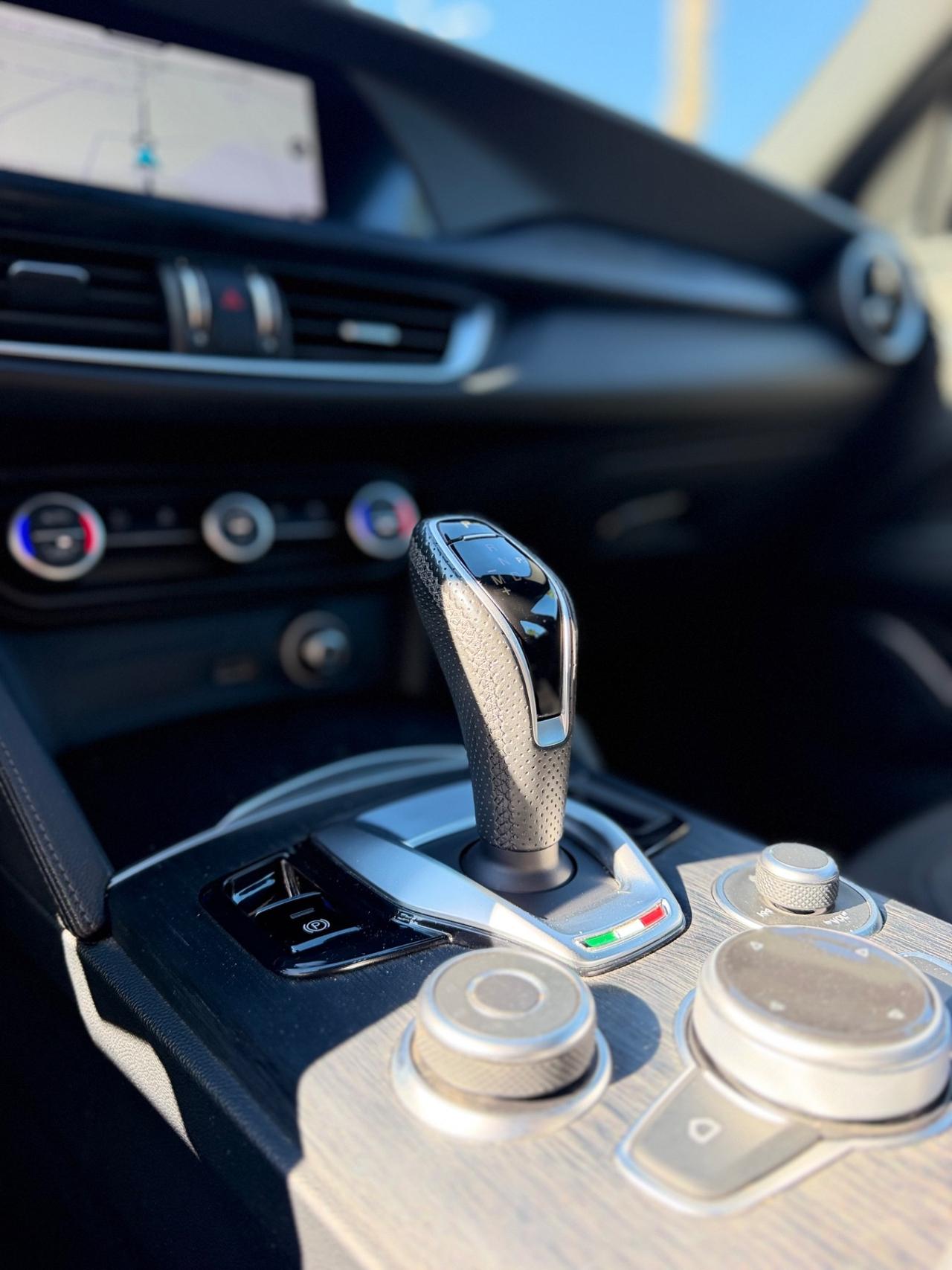 Alfa Romeo Stelvio 2.2 Turbodiesel 190 CV AT8 Q4 Business