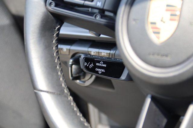 PORSCHE 911 992 Carrera 4 Cabriolet