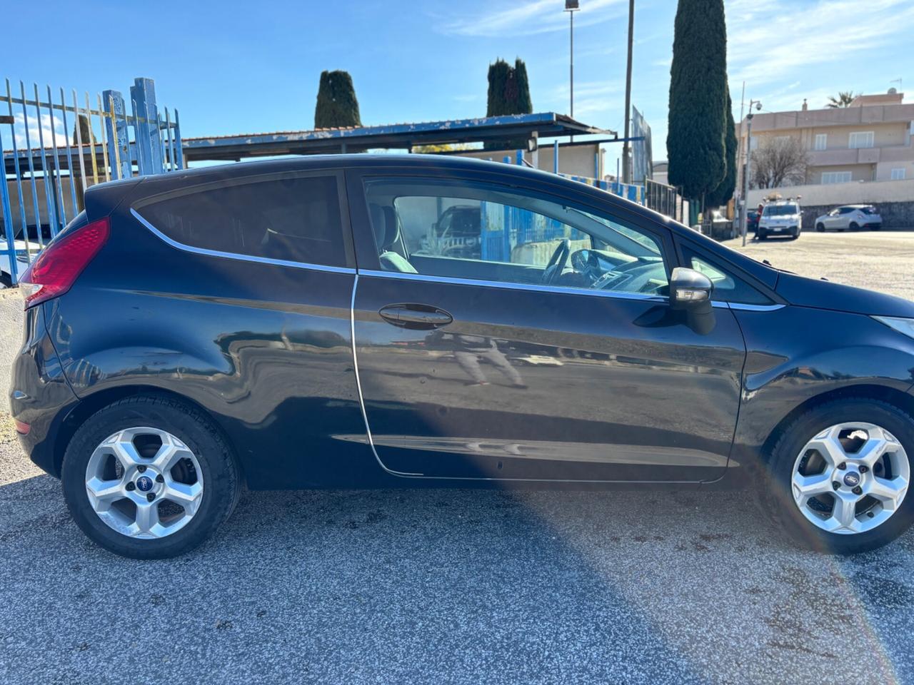 Ford Fiesta 1.4 5 porte Bz.- GPL Titanium