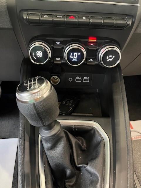 Mitsubishi Colt 1.0L turbo 90 CV Invite