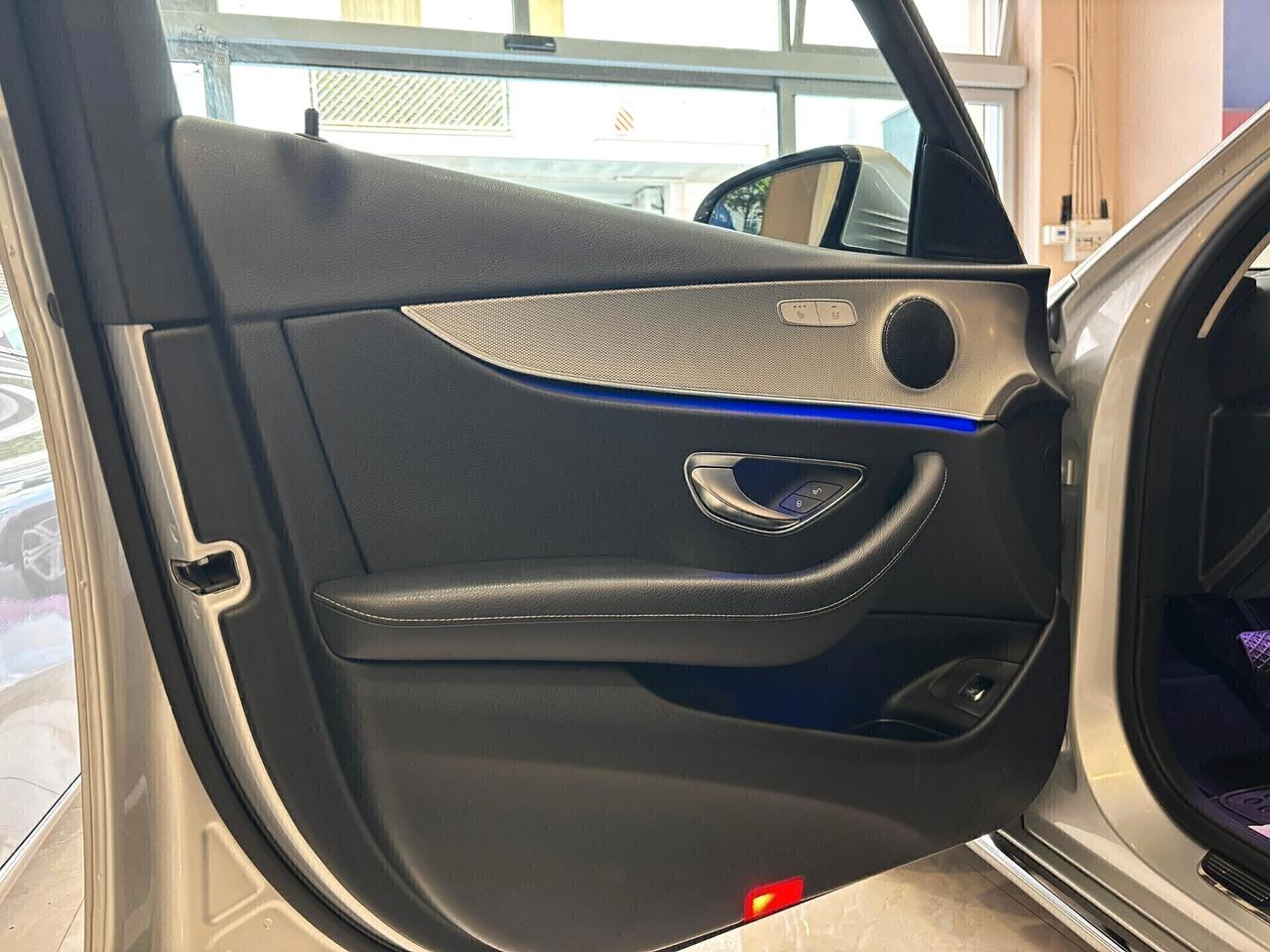 Mercedes Classe E 220d *FULL OPTIONAL* COME NUOVA