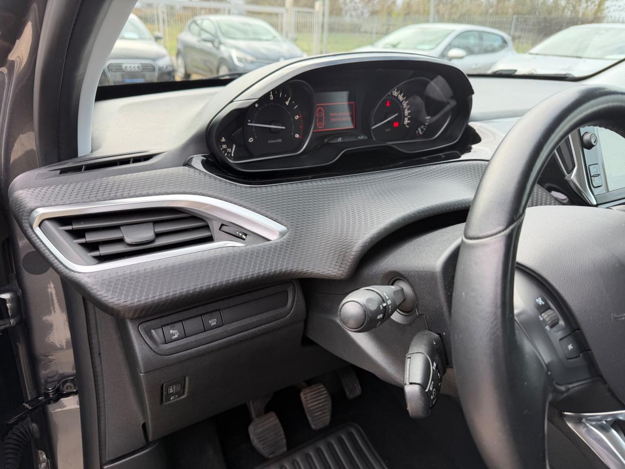 Peugeot 208 BlueHDi 100 S&S 5 porte Allure