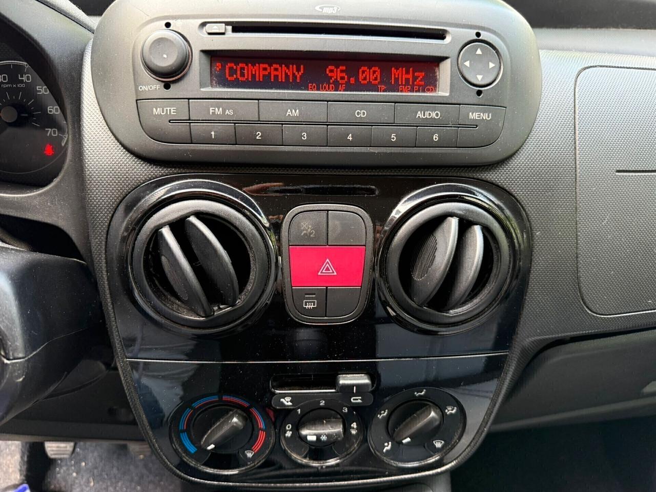Fiat Qubo 1.3 MJT 75 CV gancio traino