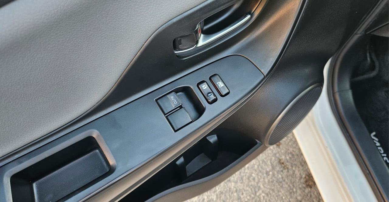 Toyota Yaris 1.4 D-4D 5 porte Lounge