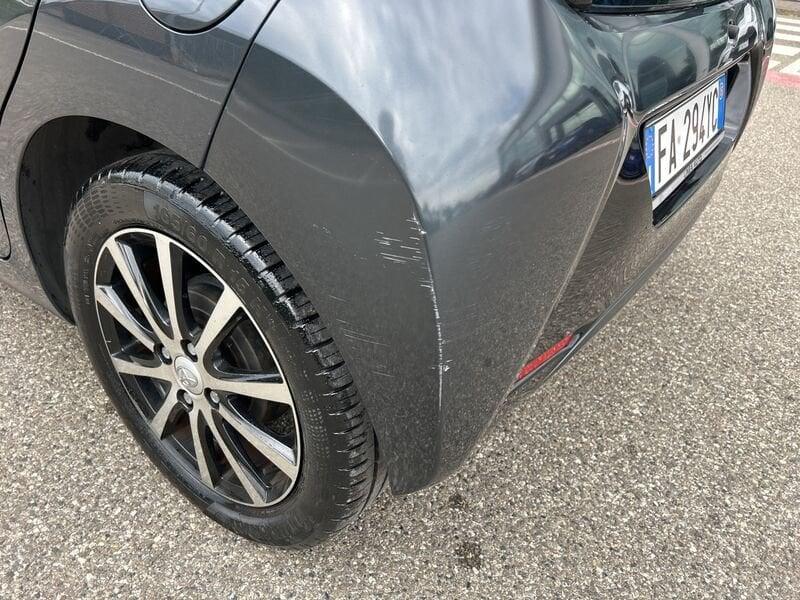 Toyota Aygo Aygo 1.0 VVT-i 69 CV 5 porte x-play