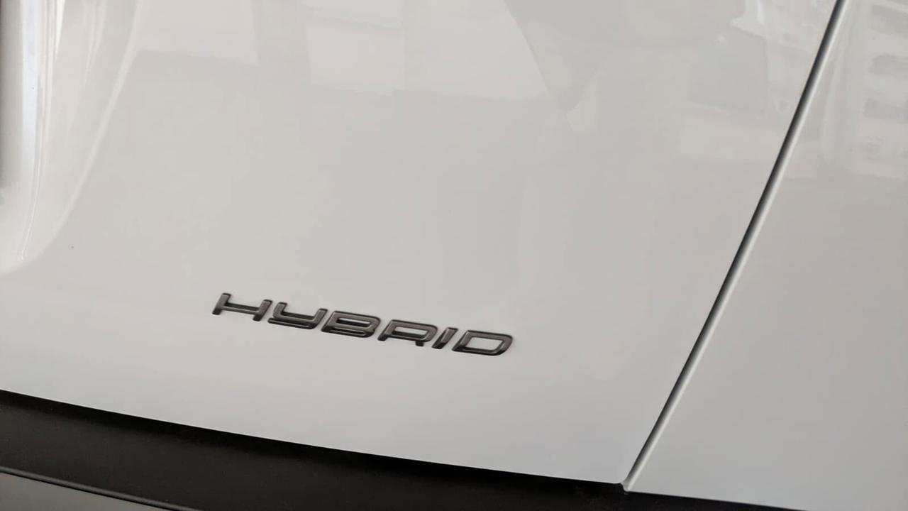 Peugeot 2008 Hybrid 145 e-DCS6 Allure