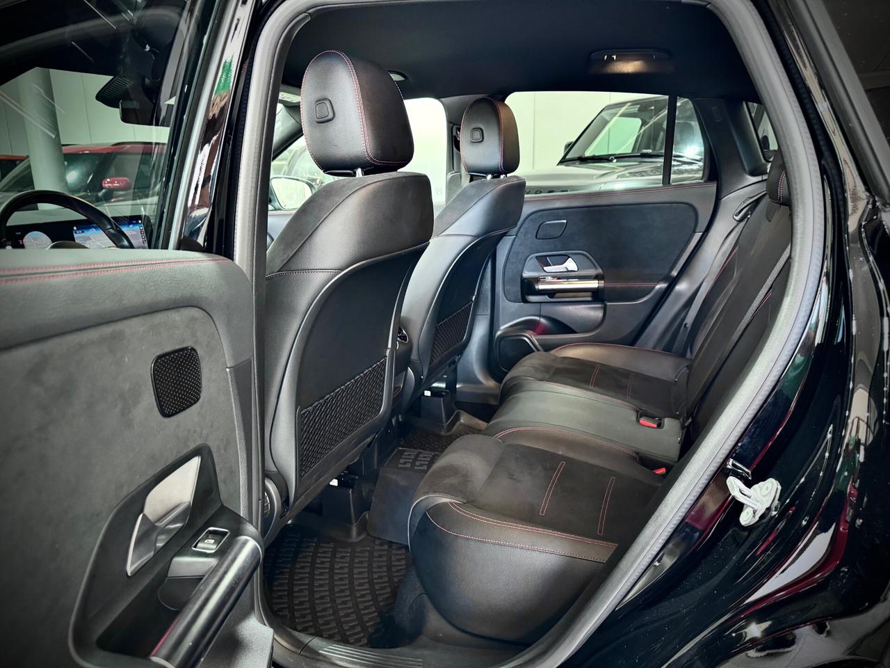 Mercedes-Benz GLA 200 d 150CV Premium AMG