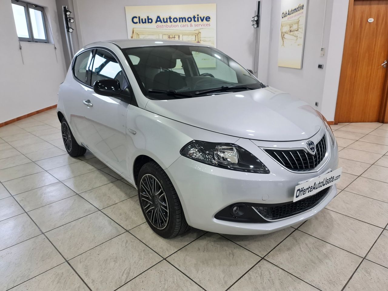 Ypsilon 1.0 70CV Hybrid Gold(AZ570)