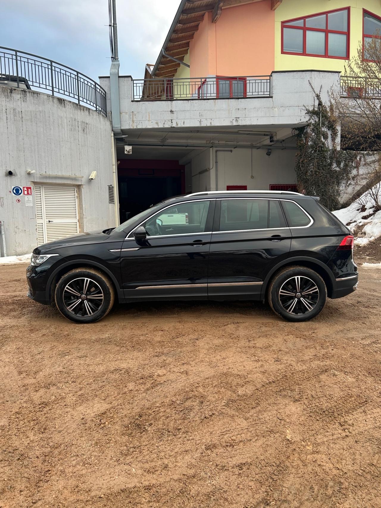 Volkswagen Tiguan 2.0 TDI 150cv DSG 4MOTION iva esposta