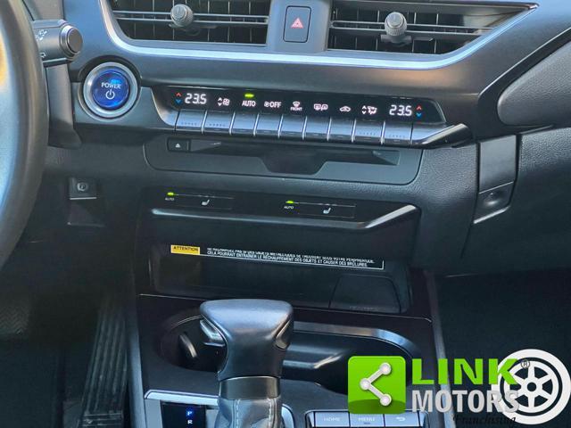 LEXUS UX 250h Hybrid Midnight Edition