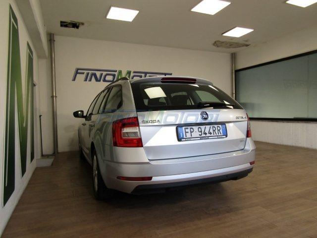 SKODA Octavia 2.0 TDI CR 4x4 DSG Wagon Ambition