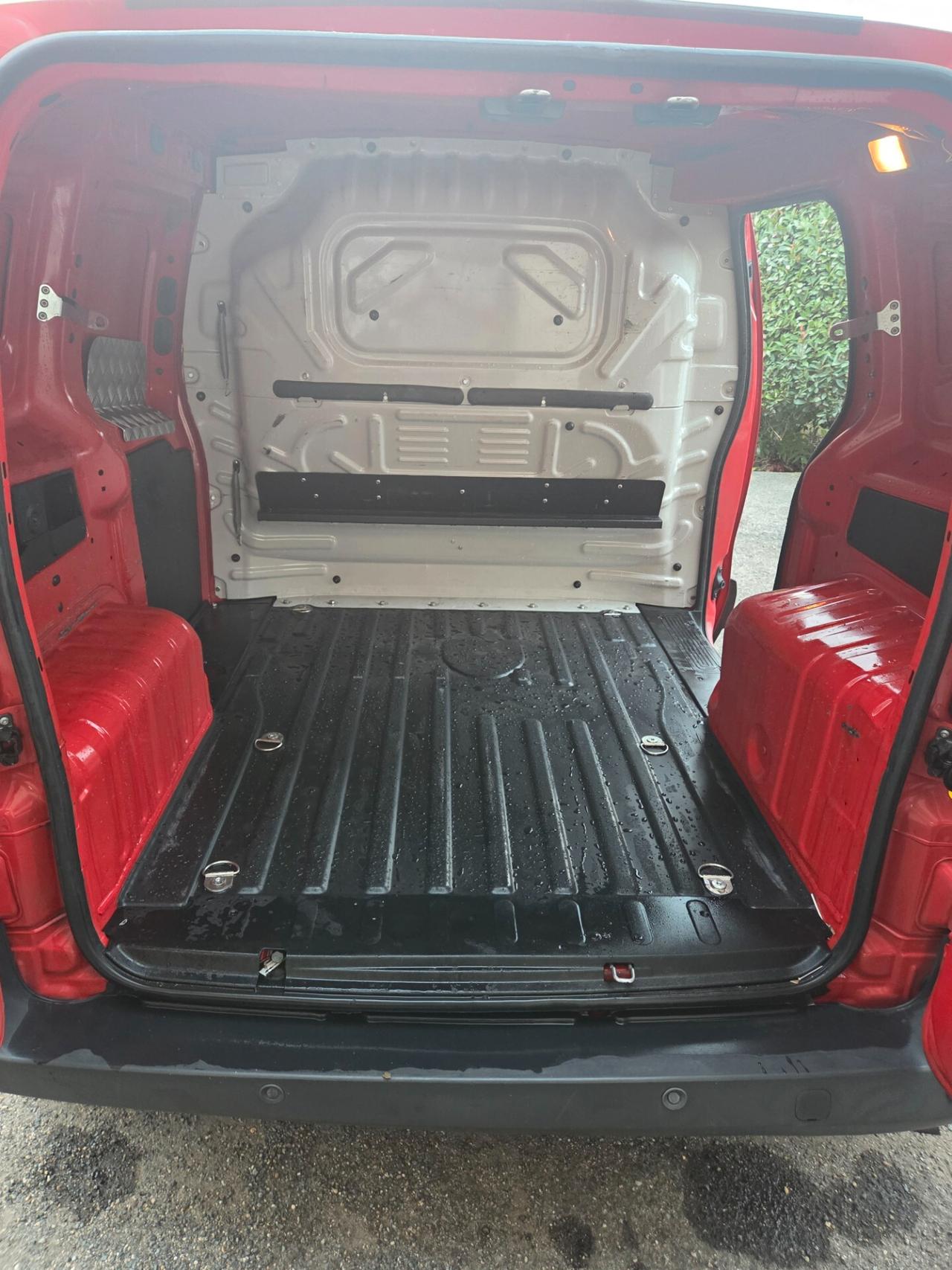 Fiat Fiorino 1.3 MJT 95CV Cargo Adventure