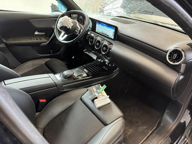 MERCEDES-BENZ A 180 D AUTOMATIC BUSINESS