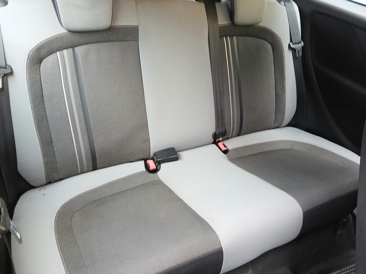 Fiat Punto 1.4 benzina /GPL di casa madre