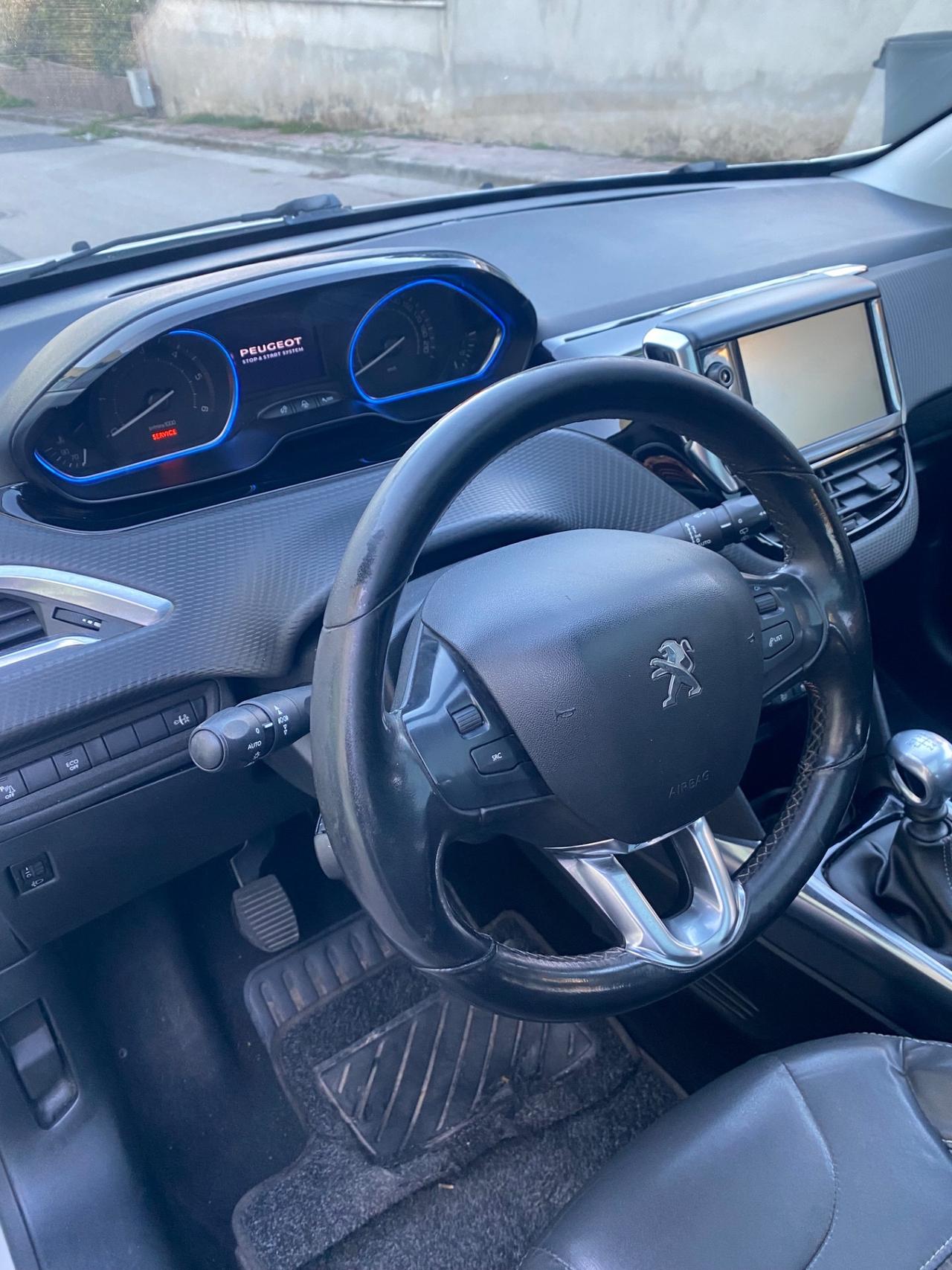 Peugeot 2008 HDI 2014 Full Navi Led Tetto